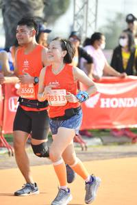 BIB: 2105, 212, 28876, 24132
                            <button type="button" onclick="openModal(10642661)" class="btn btn-primary btn-sm float-right btn-popup" data-toggle="modal" data-target=".modal-high-quality">
                        <i class="fas fa-shopping-cart"></i> Add to Cart
                    </button>
                                            <button type="button" onclick="isThisMe(10642661, true)" class="btn btn-success btn-sm float-right btn-popup btn-isme hidden" data-toggle="tooltip" data-placement="bottom" title="นี่คือรูปของคุณใช่ไหม คลิกที่นี่เพื่อเอาเข้าอัลบั้ม">
                        <i class="fas fa-plus"></i> Add to album
                    </button>
                    <button type="button" onclick="isThisMe(10642661, false)" class="btn btn-warning btn-sm float-right btn-popup btn-isnotme hidden">
                        <i class="fas fa-ban"></i> Remove from album
                    </button>